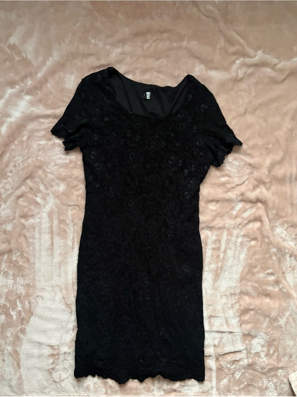 2000’s Helene Blake Black Lace Short Sleeve Sheath Evening Dress